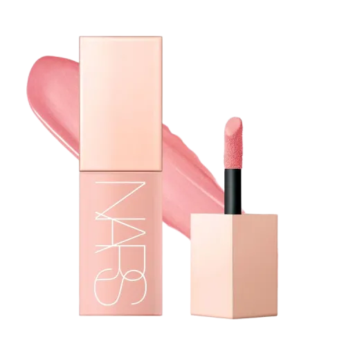 رژگونه مایع نارسطبیعی روی پوست